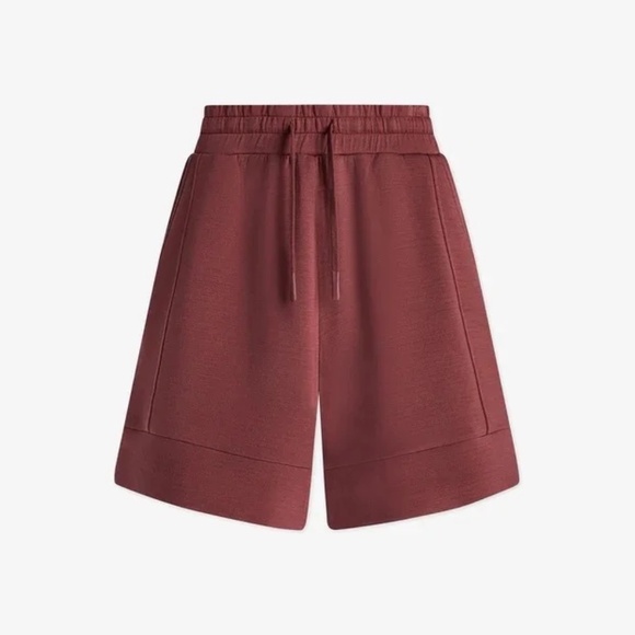 Varley Atrium High Rise Short 4.5" in color Apple Butter - Picture 7 of 11